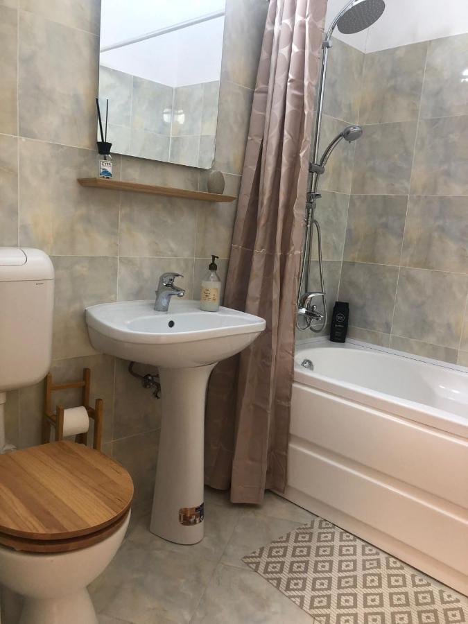 Coral Onix Apartment Neptun Bagian luar foto