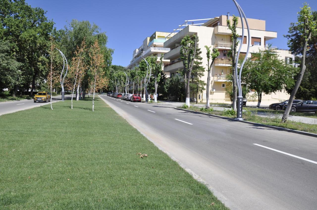 Coral Onix Apartment Neptun Bagian luar foto